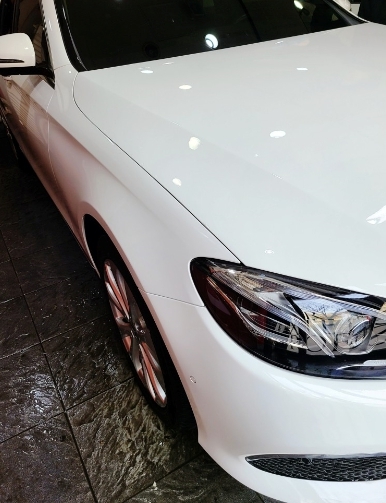 벤츠 E300 [전체광택 유리막코팅]